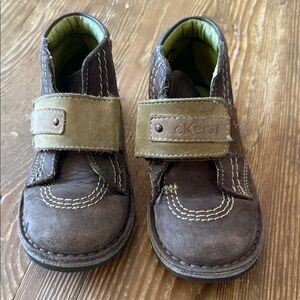 Kickers Brown and Tan leather Velcro Kids Boots size 26 / 9.5 us